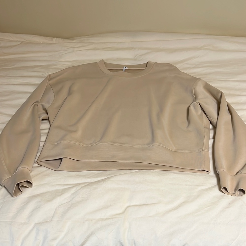Lululemon crew neck